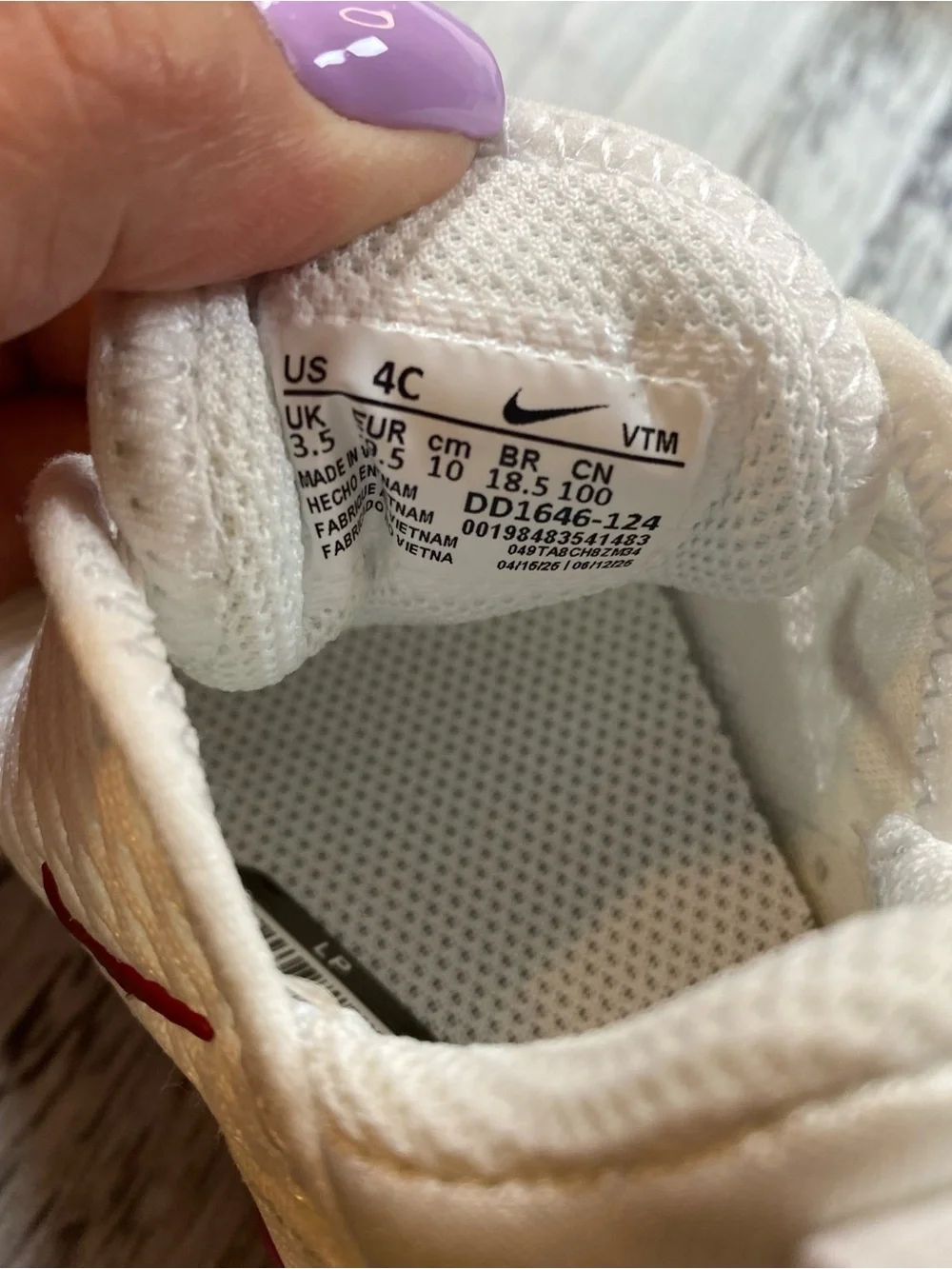 Nike Air Max 270 Toddler Sneakers White Pink Size 4C DD1646-124